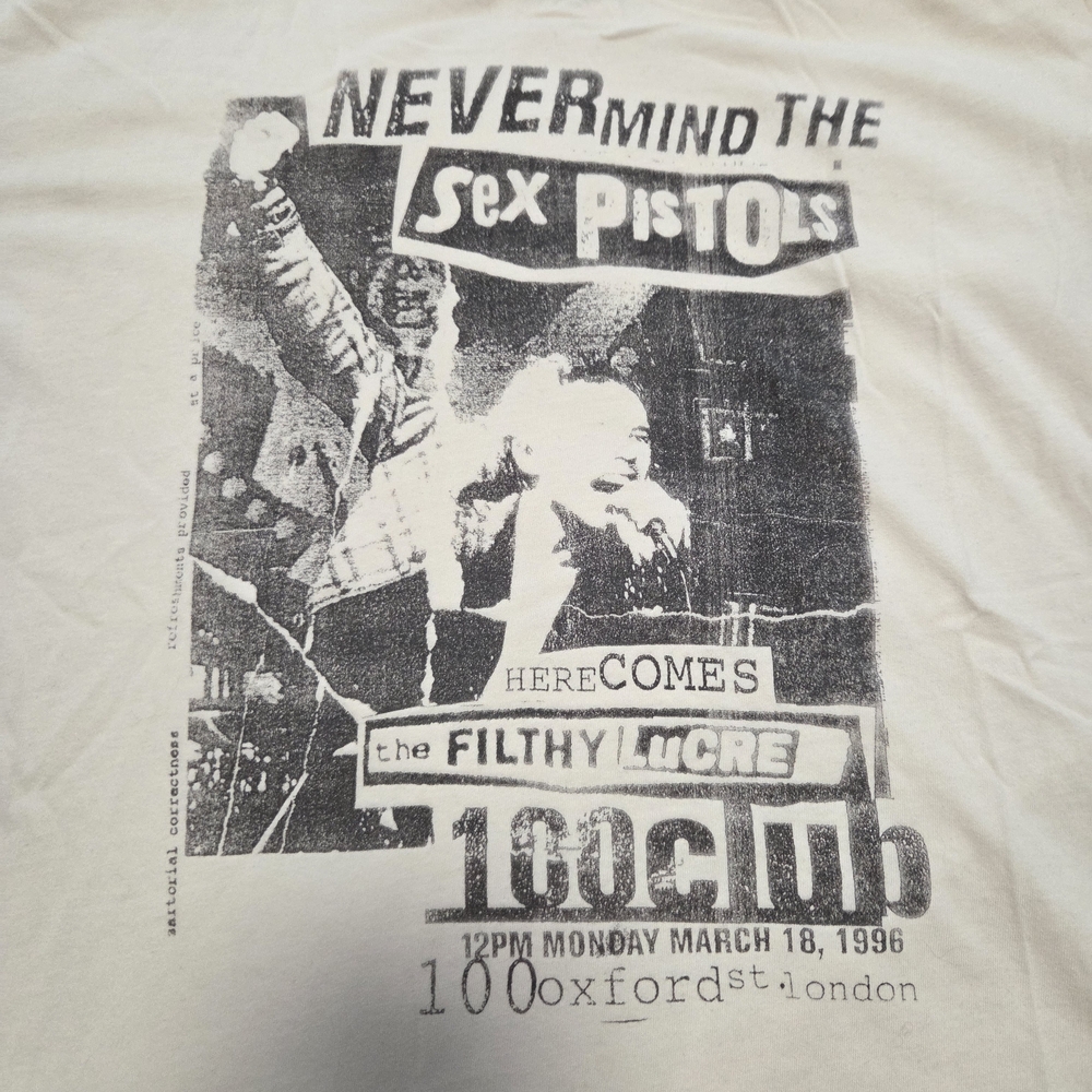 Abercrombie And Fitch Oversized Cream Graphic T-Shirt - Picture 3 of 4